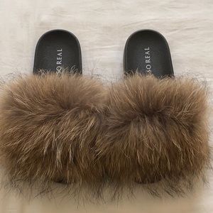 So real natural raccoon fur slides